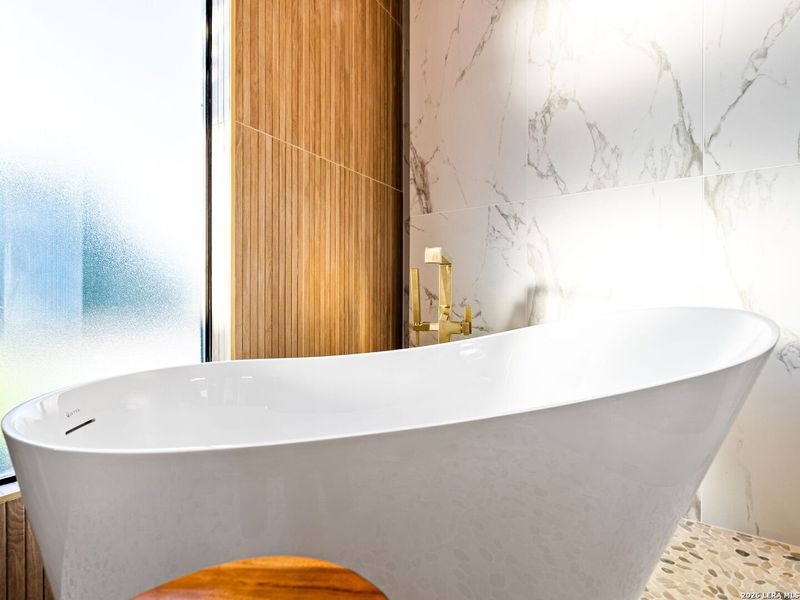 Close-up of interior finishes inside a home in , San Antonio (Image 20).