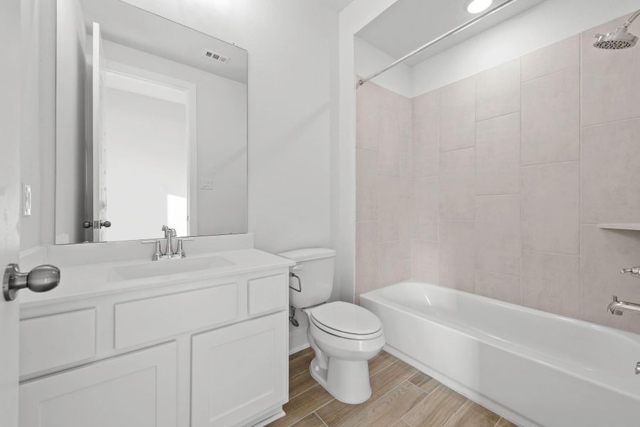 Representative image. Features, specifications, selections and colors may vary. Representative image. Features, specifications, selections and colors may vary.