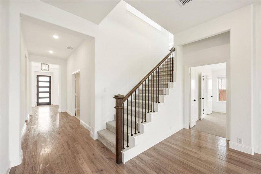 Spacious, unfurnished interior of a new home in Timberbrook, Justin (Image 34).