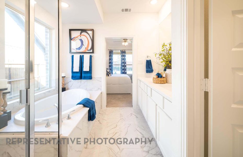 Furnished interior view inside a new home in Pomona: 42ft. lots, Manvel (Image 17).