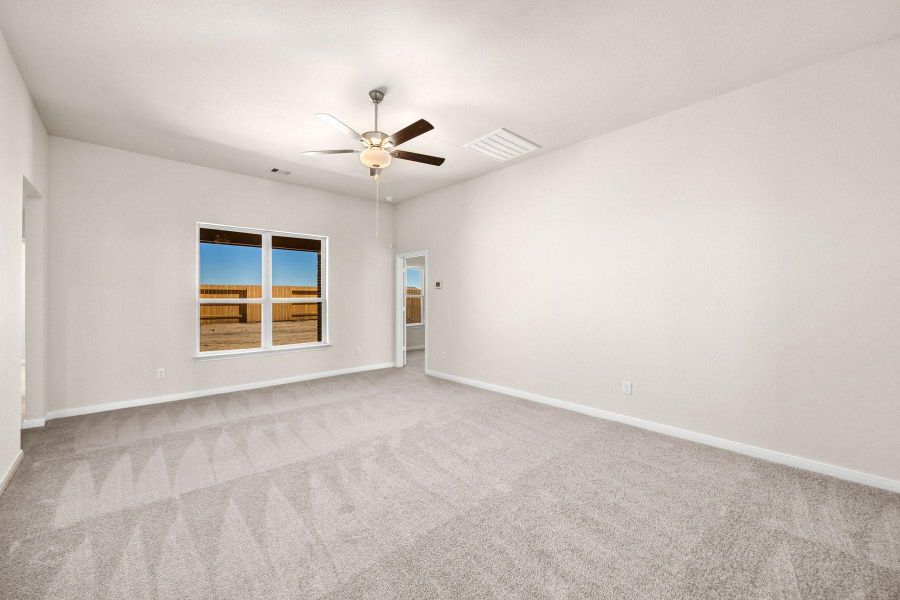 Spacious, unfurnished interior of a new home in Lago Mar, Texas City (Image 12). Spacious, unfurnished interior of a new home in Lago Mar, Texas City (Image 12).
