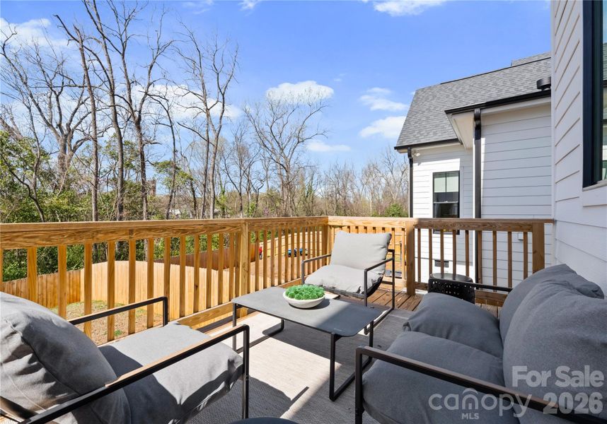 Exterior details and patio area of a home in , Charlotte (Image 4).