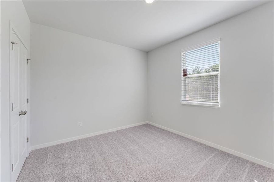 Spacious, unfurnished interior of a new home in Parkview Estates, South Fulton (Image 21).