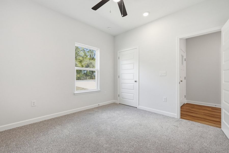 Spacious, unfurnished interior of a new home in , Crestview (Image 32).