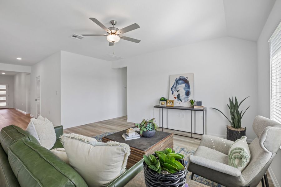 Furnished interior view inside a new home in Lisso, Pflugerville (Image 17).