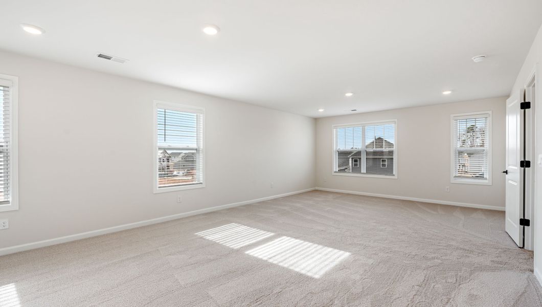 Spacious, unfurnished interior of a new home in Sycamore Cove, Woodruff (Image 24). Spacious, unfurnished interior of a new home in Sycamore Cove, Woodruff (Image 24).
