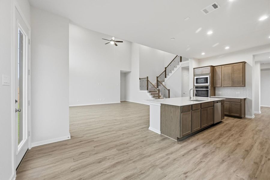Furnished interior view inside a new home in Canterra Creek  60', Iowa Colony (Image 16).