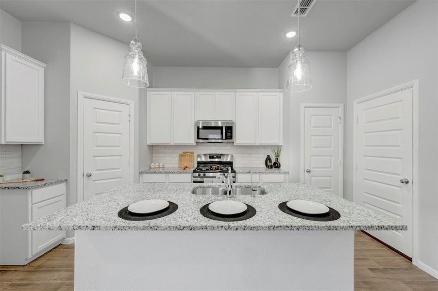 Furnished interior view inside a new home in Sagebrook, Argyle (Image 10). Furnished interior view inside a new home in Sagebrook, Argyle (Image 10).