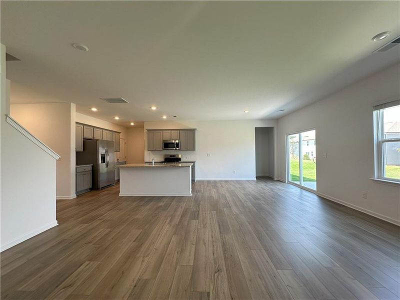 Image 39 of a home in Buice Lake.