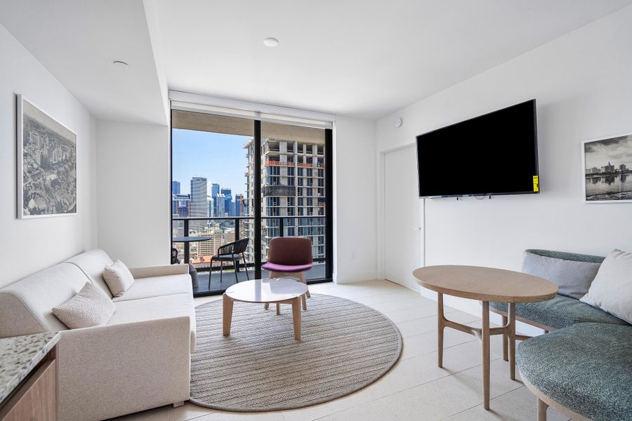 005-601Northeast1stAvenue-Miami-FL-33132