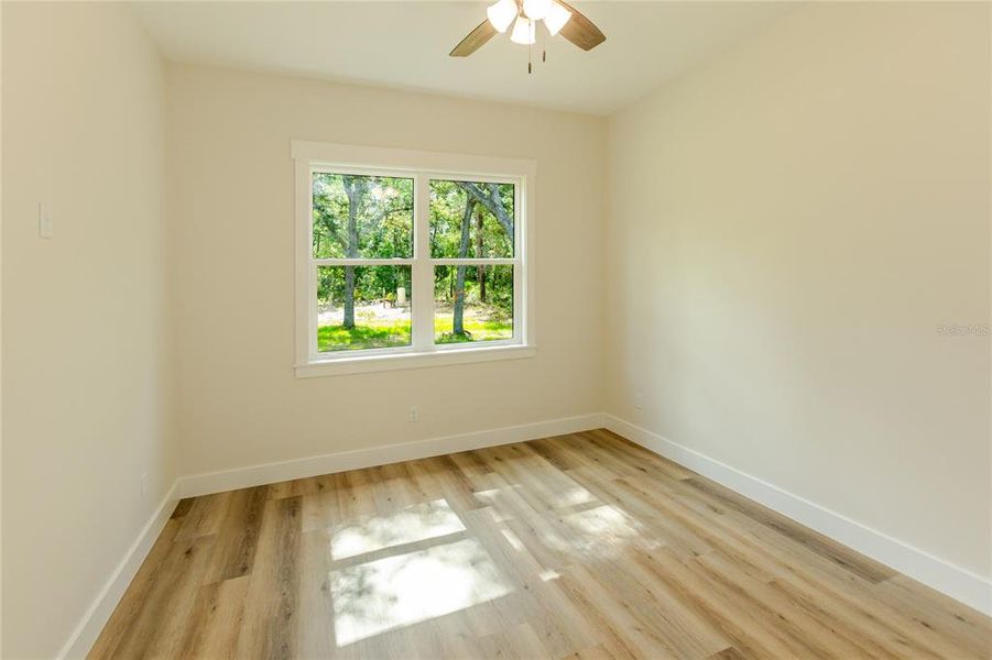 Spacious, unfurnished interior of a new home in , Weeki Wachee (Image 75).