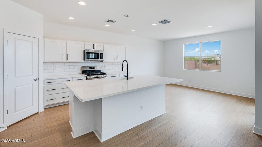 hj-az-phoenix-combs-ranch-discovery-sien hj-az-phoenix-combs-ranch-discovery-sien