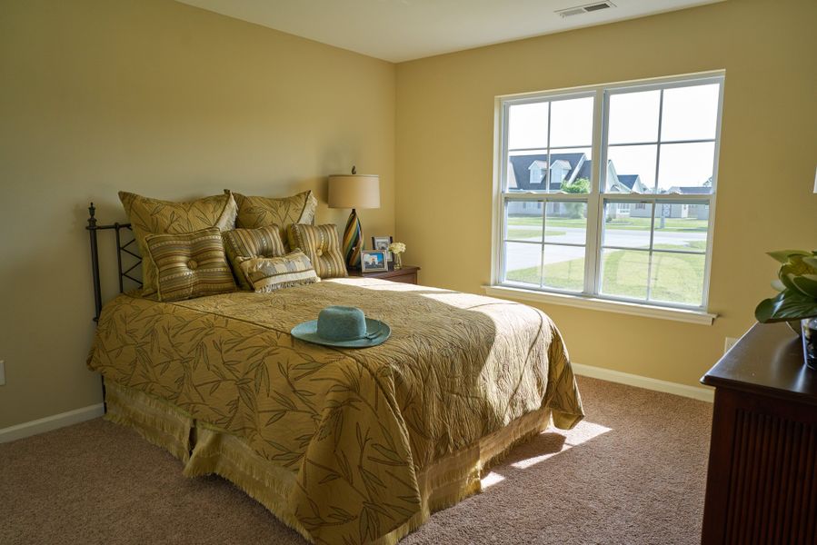 Representative furnished interior of a home built from the Ivy by Bill Clark Homes in Davenport Farms, Winterville (Image 33). Representative furnished interior of a home built from the Ivy by Bill Clark Homes in Davenport Farms, Winterville (Image 33).