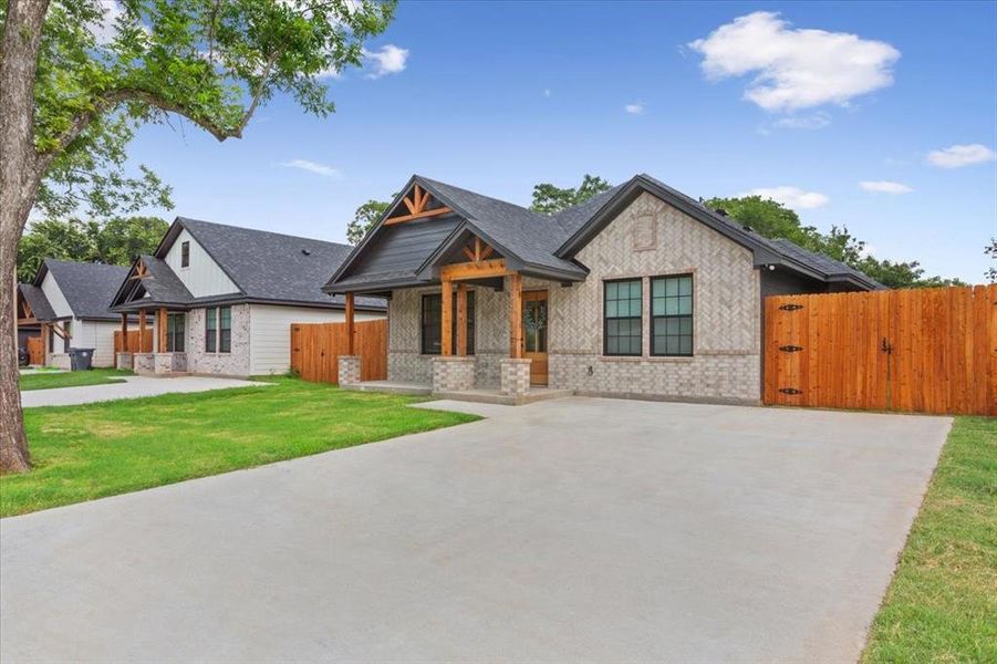 Front exterior of a new home in , Waco, TX, highlighting curb appeal (Image 18).