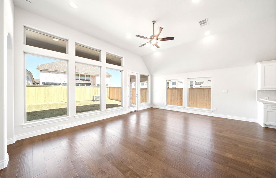 Image 22 of a home in Bridgeland 50'. Image 22 of a home in Bridgeland 50'.