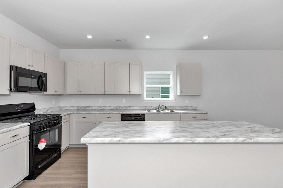 *This is a marketing photo. Colors/options may be different.*