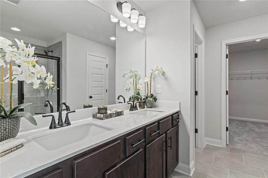 Furnished interior view inside a new home in Summerlin, Winder (Image 19).
