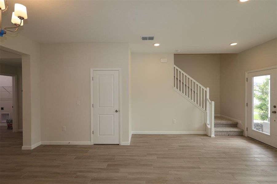 Spacious, unfurnished interior of a new home in Center Lake on the Park, St. Cloud (Image 15). Spacious, unfurnished interior of a new home in Center Lake on the Park, St. Cloud (Image 15).