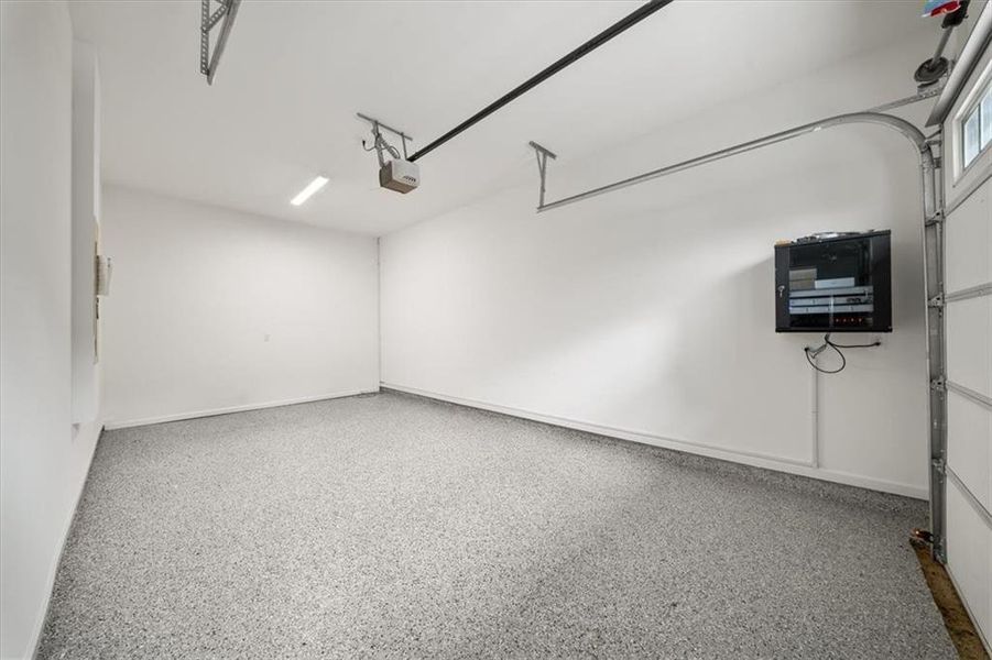 Spacious, unfurnished interior of a new home in , Alpharetta (Image 27). Spacious, unfurnished interior of a new home in , Alpharetta (Image 27).