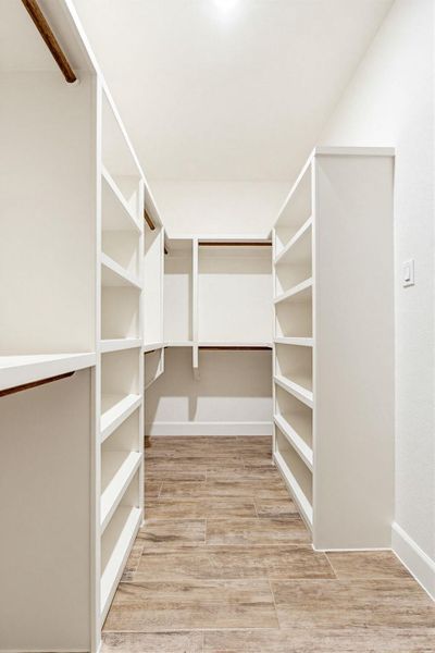 Ample shelving and hanging space in this well-appointed, ready-to-organize closet. Ample shelving and hanging space in this well-appointed, ready-to-organize closet.