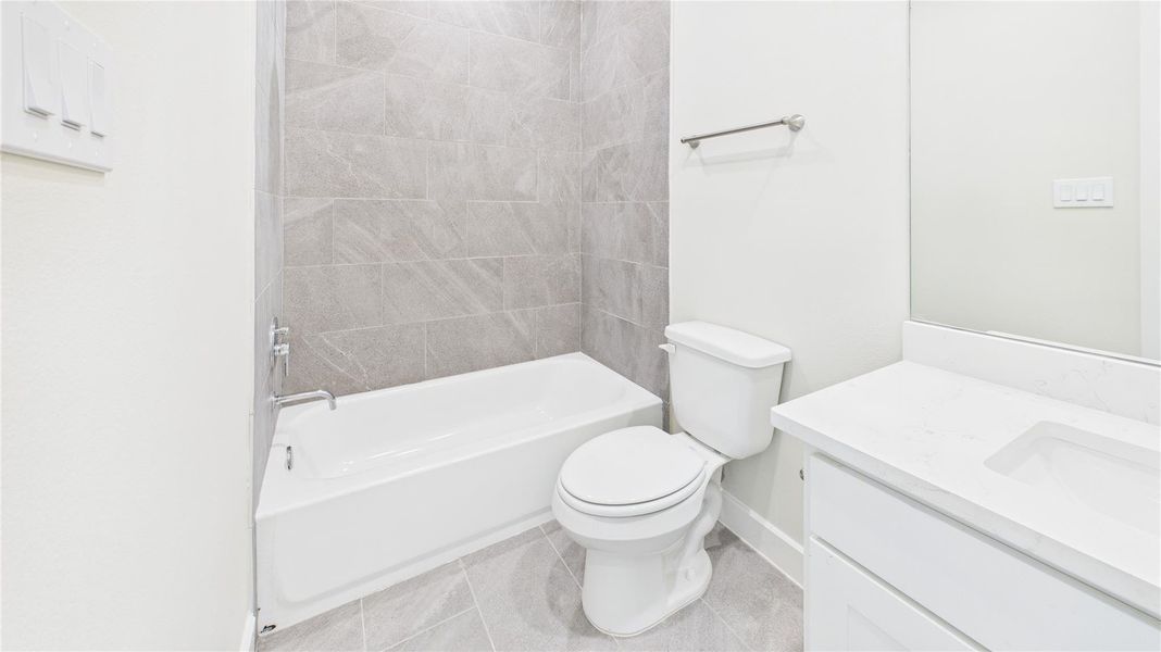 Furnished interior view inside a new home in White Oak Station, Houston (Image 26). Furnished interior view inside a new home in White Oak Station, Houston (Image 26).