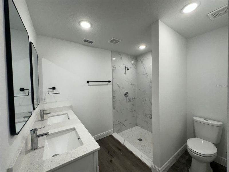 Furnished interior view inside a new home in Silver Springs Shores, Ocala (Image 3).