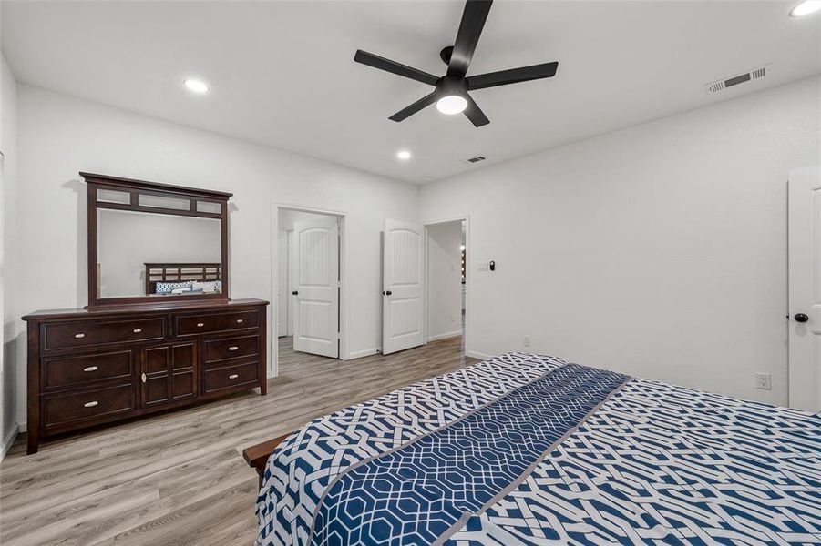 Furnished interior view inside a new home in , Woodway (Image 18).