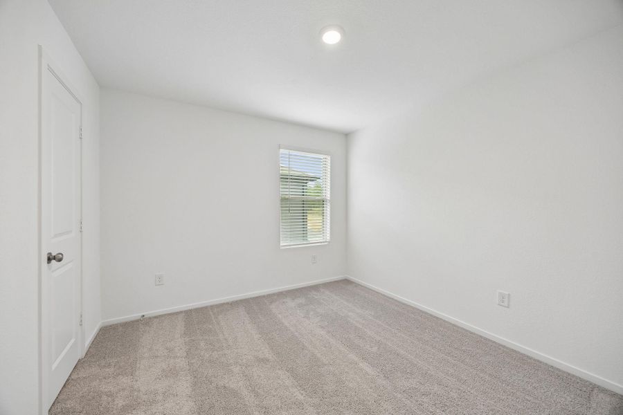 Spacious, unfurnished interior of a new home in Mavera, Conroe (Image 19).