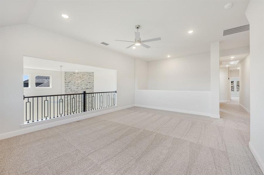Spacious, unfurnished interior of a new home in Terracina, Rockwall (Image 28). Spacious, unfurnished interior of a new home in Terracina, Rockwall (Image 28).