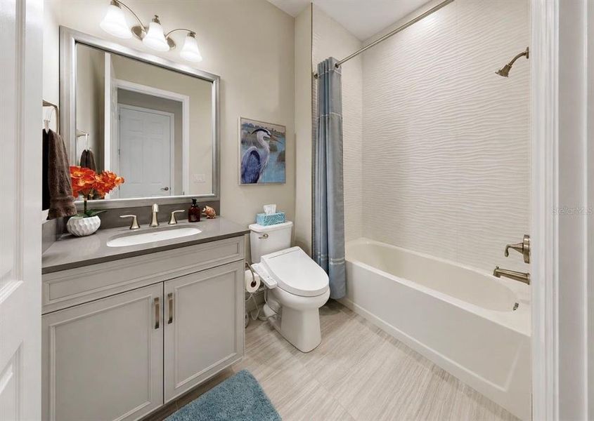 Furnished interior view inside a new home in , Apollo Beach (Image 19).