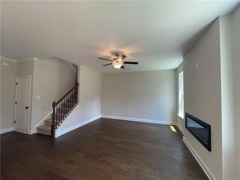 Spacious, unfurnished interior of a new home in Edenglen, Buford (Image 8).
