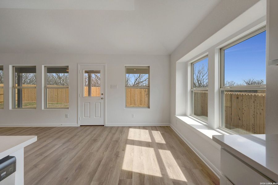 Spacious, unfurnished interior of a new home in Greenspoint Heights, Seguin (Image 16).