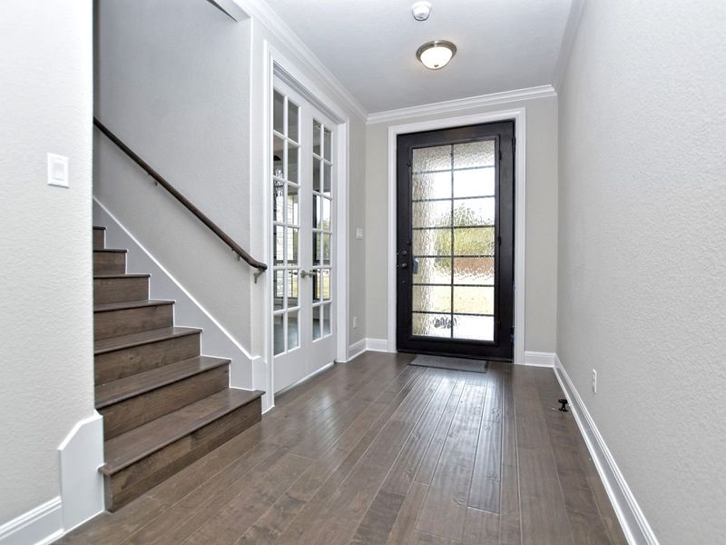 Representative unfurnished interior of a home built from the Madera II by Giddens Homes in Scofield Farms Estates, Georgetown (Image 306).