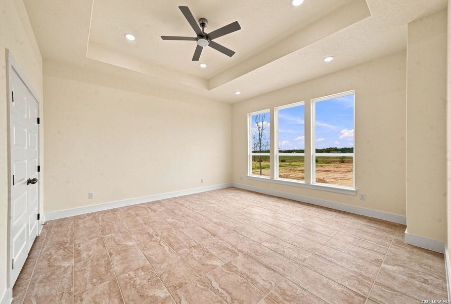 Spacious, unfurnished interior of a new home in , Pleasanton (Image 22).