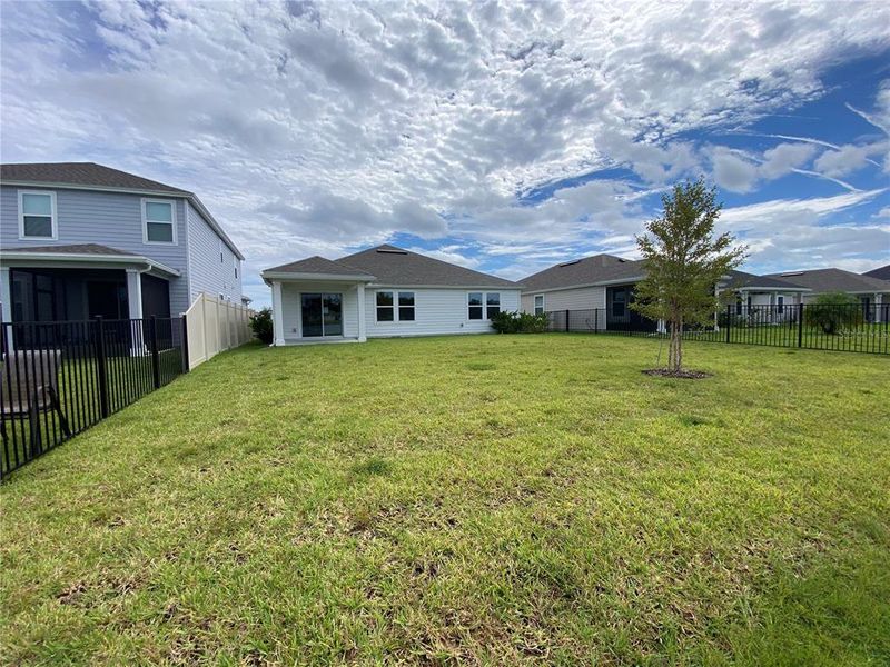Exterior details and patio area of a home in Somerset - Executive Series, Palm Coast (Image 4).