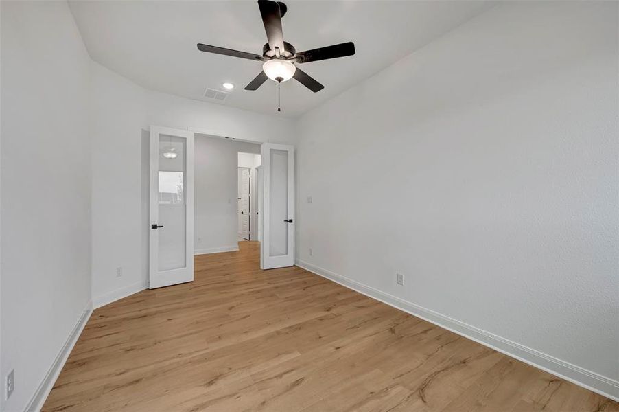 Spacious, unfurnished interior of a new home in Terraces – Estates, Rockwall (Image 17). Spacious, unfurnished interior of a new home in Terraces – Estates, Rockwall (Image 17).