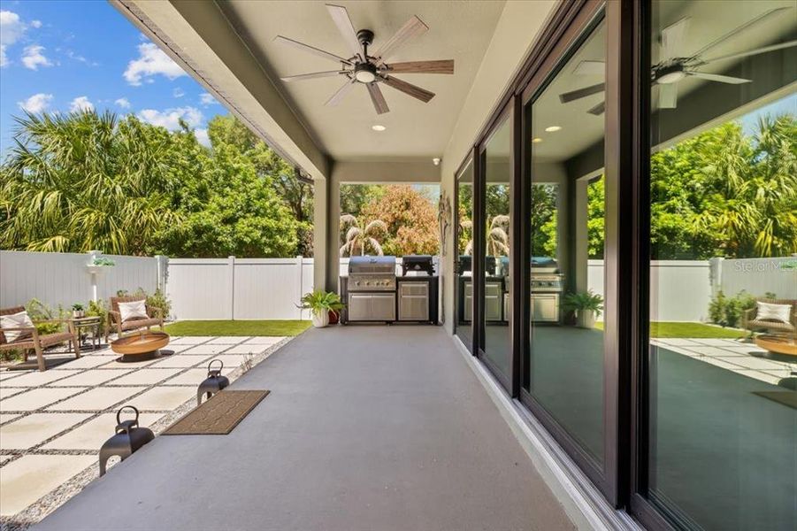 Exterior details and patio area of a home in , Tampa (Image 23).