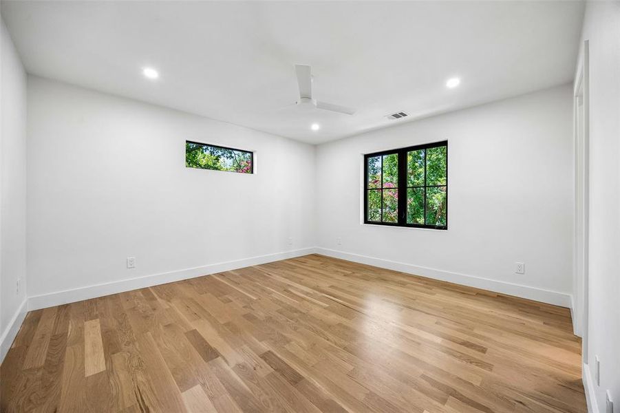 Spacious, unfurnished interior of a new home in , Dallas (Image 20). Spacious, unfurnished interior of a new home in , Dallas (Image 20).