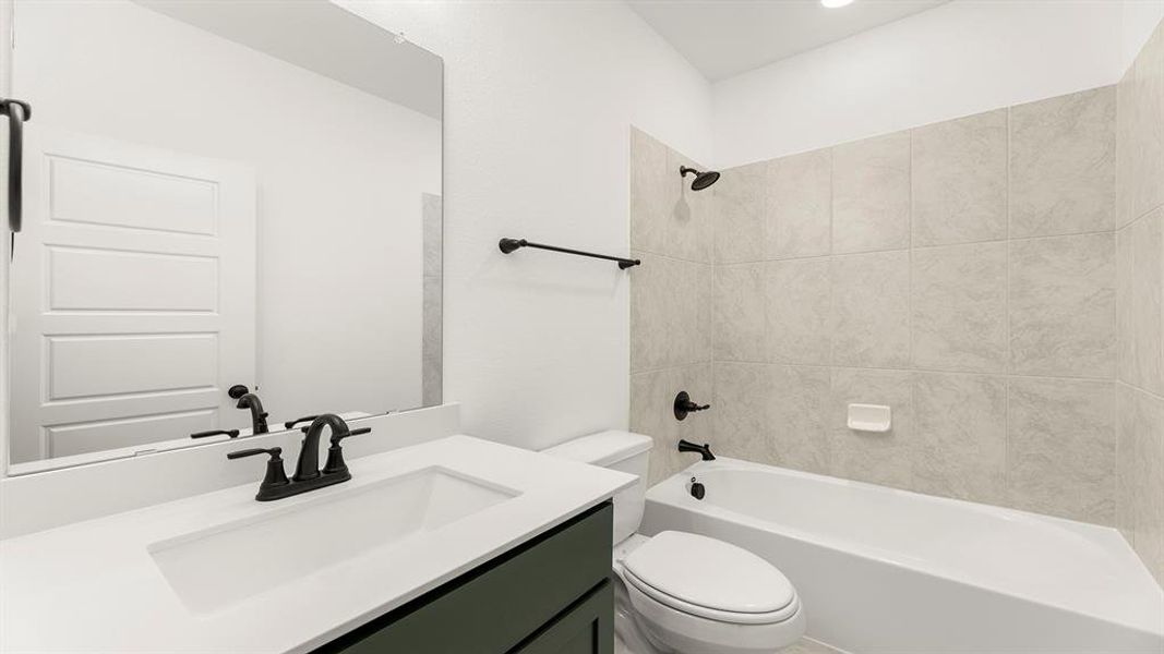 05. 1317 Rothland - 2ND Bath