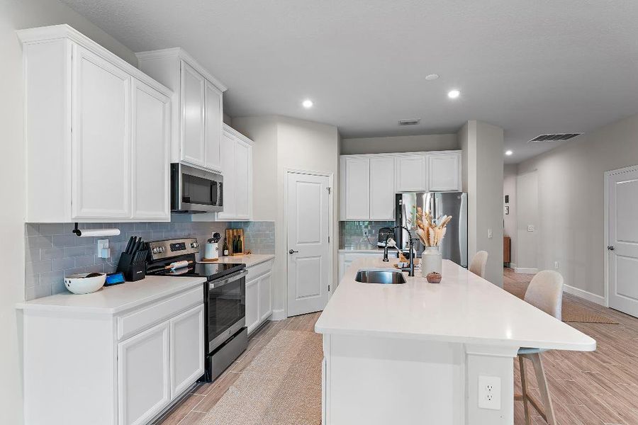 045-200SWPomeroySt-Stuart-FULL