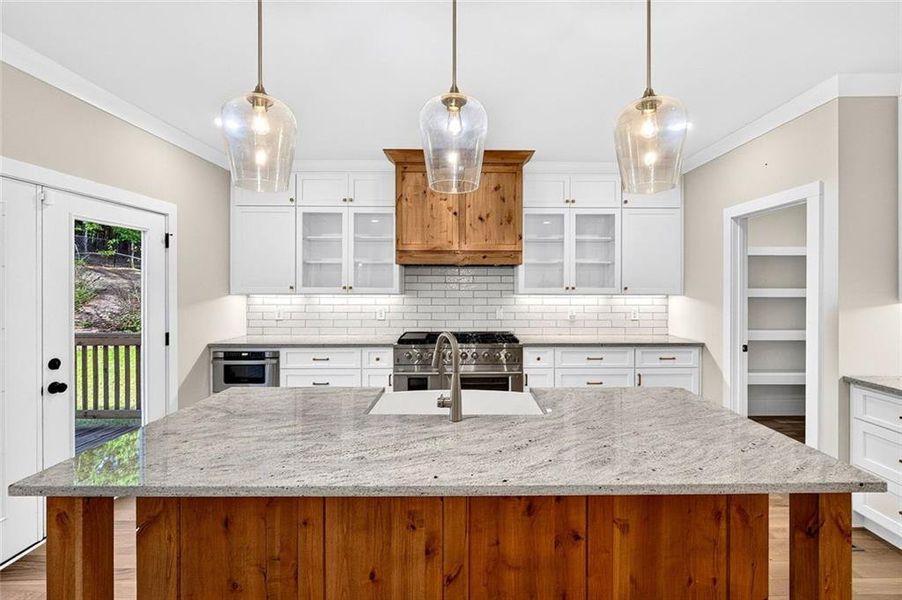 Furnished interior view inside a new home in , Bishop (Image 18).