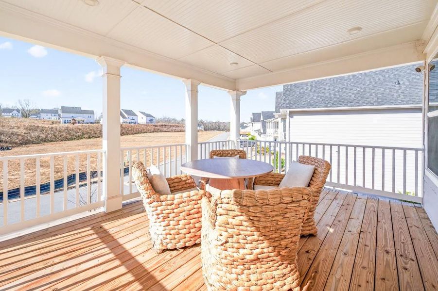 Exterior details and patio area of a home in Reunion, Flowery Branch (Image 3).