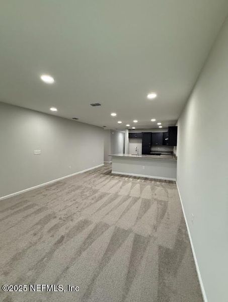 Spacious, unfurnished interior of a new home in , Jacksonville (Image 18).