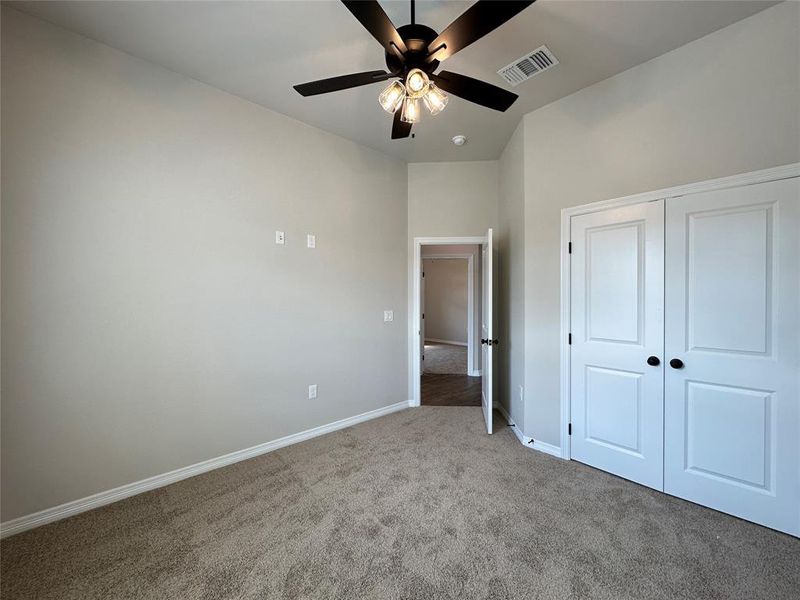 Spacious, unfurnished interior of a new home in , Lorena (Image 22).