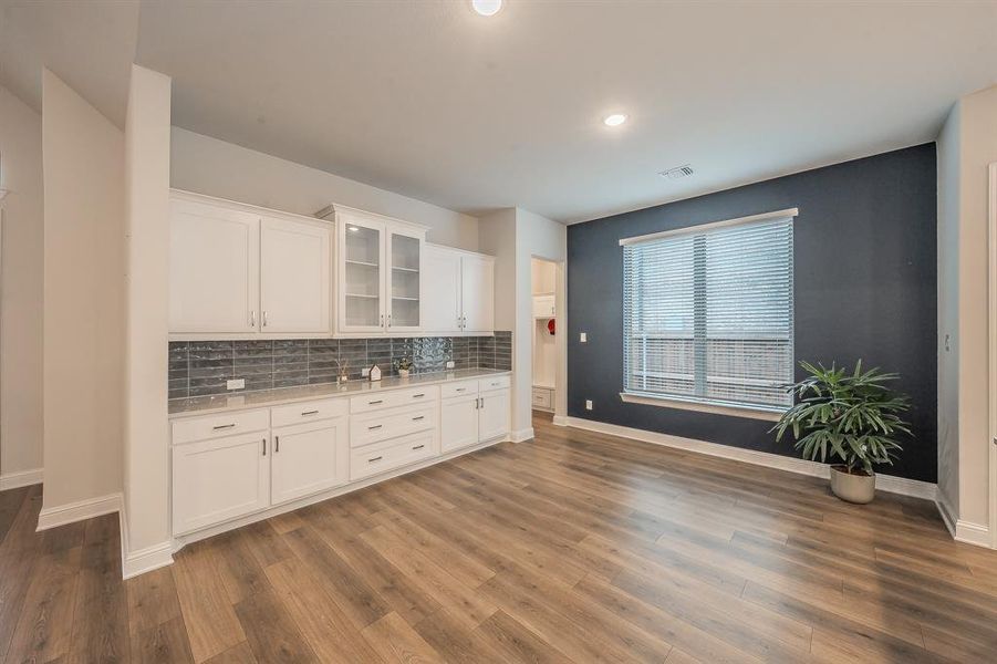 Furnished interior view inside a new home in Karis, Crowley (Image 8).