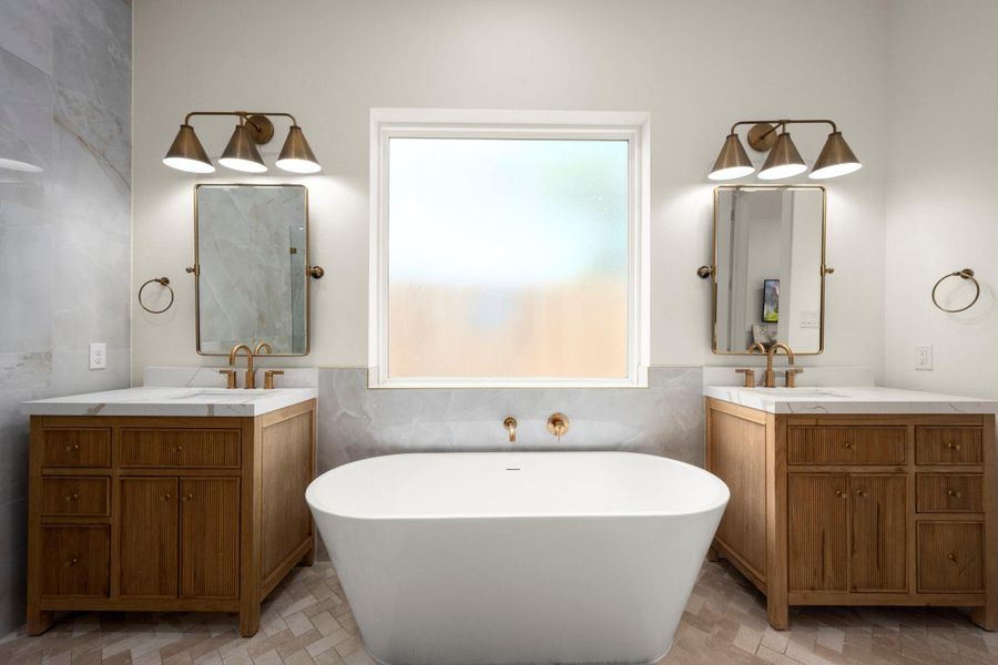 Furnished interior view inside a new home in , Tomball (Image 14).