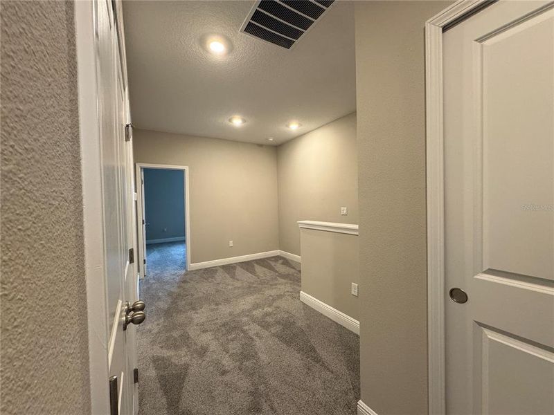Spacious, unfurnished interior of a new home in Hamlin Ridge, Winter Garden (Image 30).