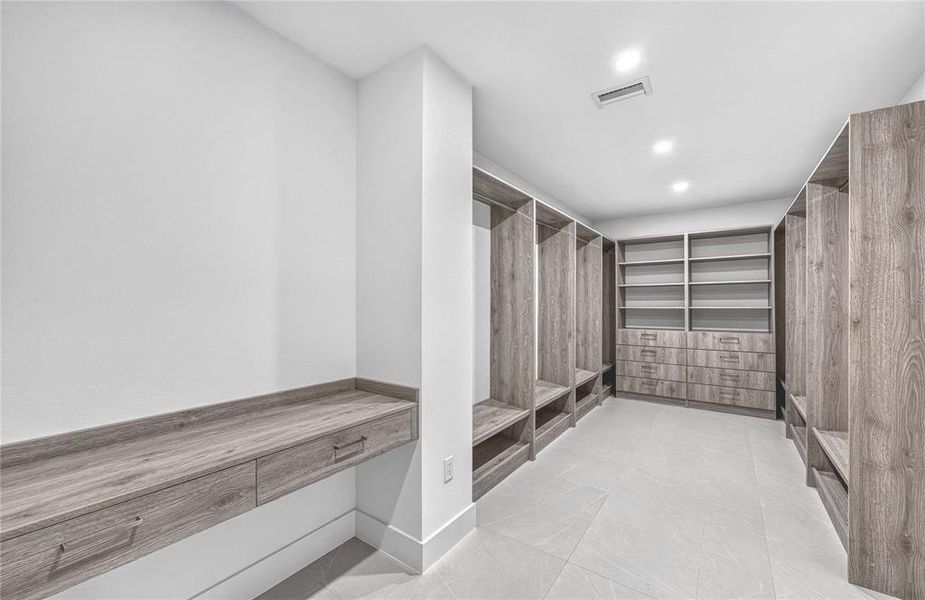 Furnished interior view inside a new home in , Sarasota (Image 6).