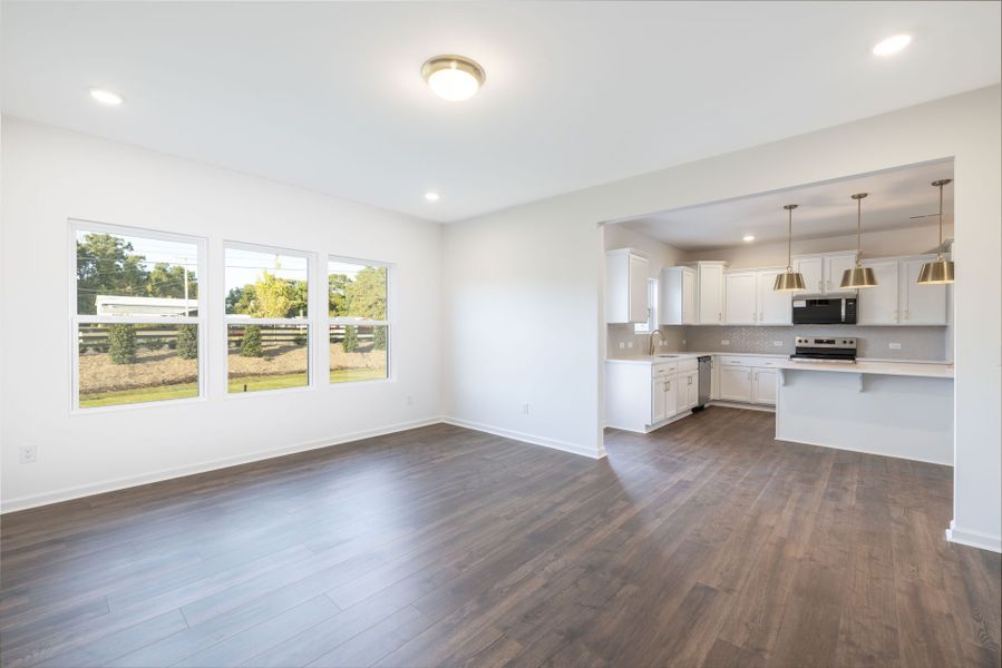 Spacious, unfurnished interior of a new home in Morrow Brook, Albemarle (Image 10).