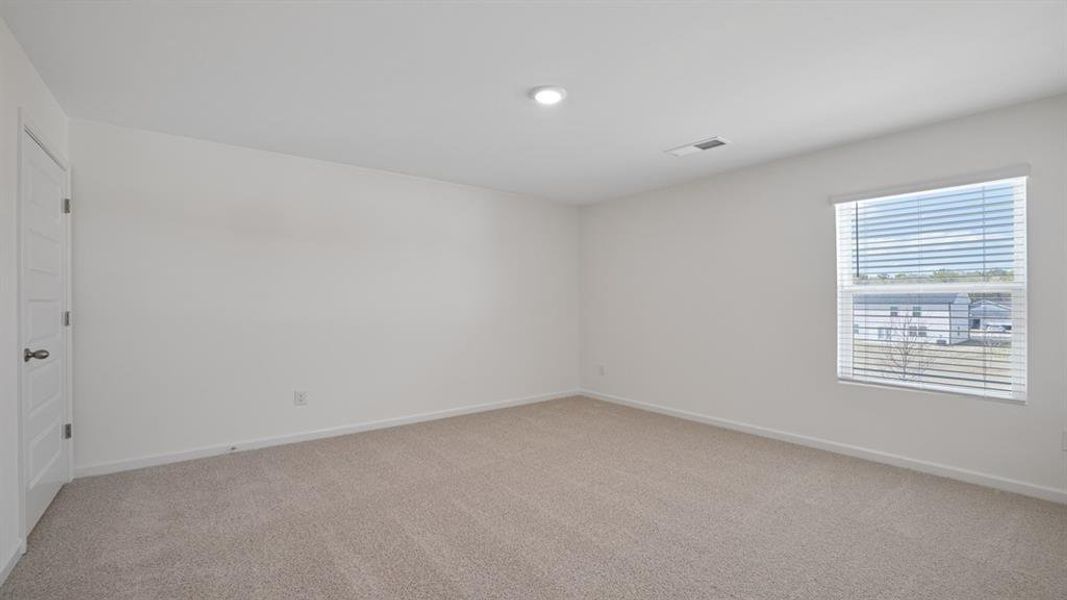 Spacious, unfurnished interior of a new home in Champion's Run, Lithonia (Image 40).